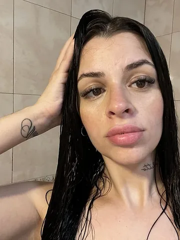 Nicole Vip